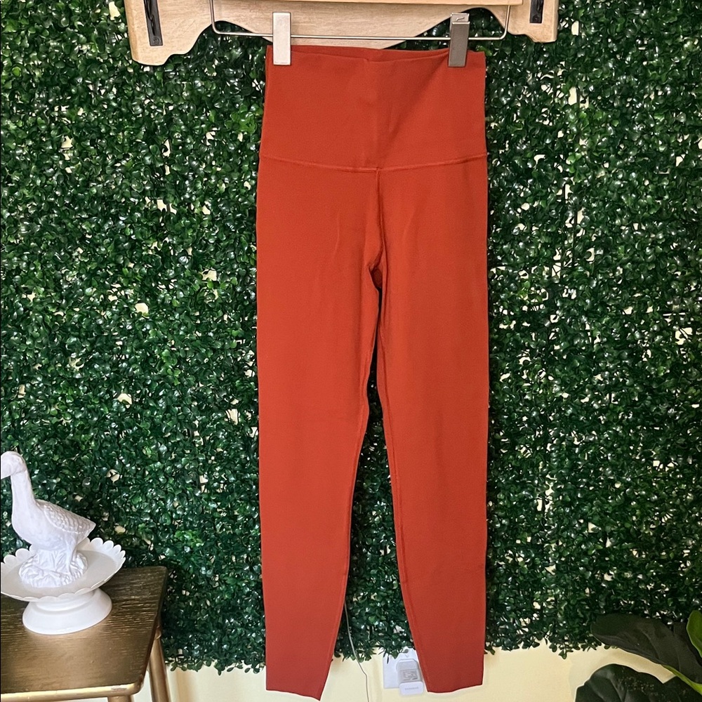 Nike High-Waisted Rust Leggings